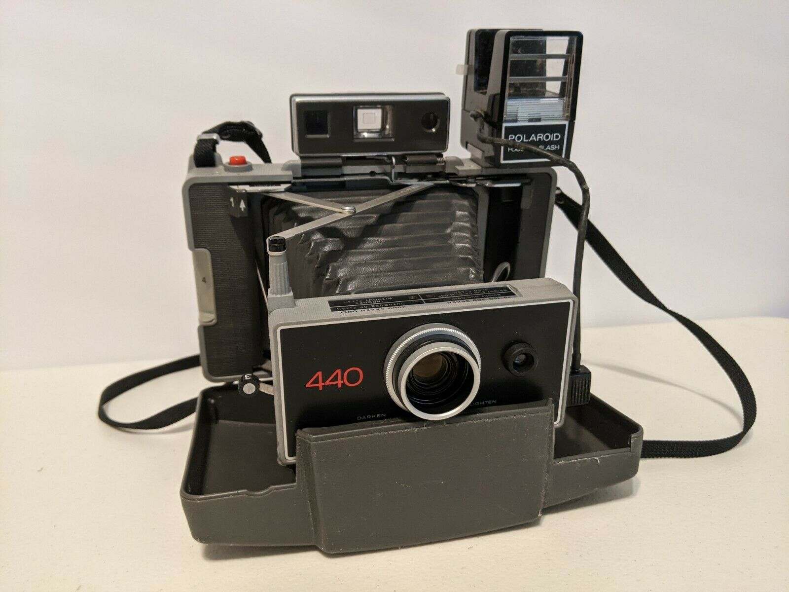 Polaroid 440 Automatic Folding Instant Vintage Land Camera 450 Body Case Flash